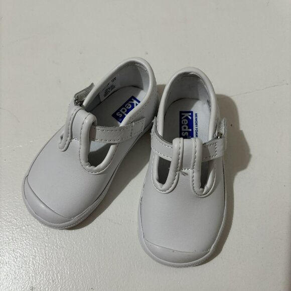 Keds White Baby/Toddler Walker Shoes Size 4 - Picture 2 of 6